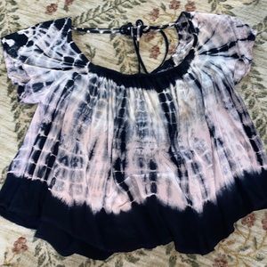 Tie dye flowy shirt